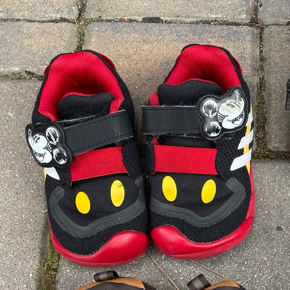 Adidas toddler shoes